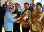 58 Pelaku Usaha Terima NIB, Pantai Wainitu Jadi Pusat UMKM di Kota Ambon