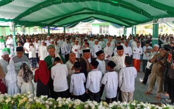 Tahun Baru Hijriyah diwarnai Dzikir Akbar dan Santunan di Ponpes Nurul Hidayah, Bupati Buru Dipuji Para Habaib