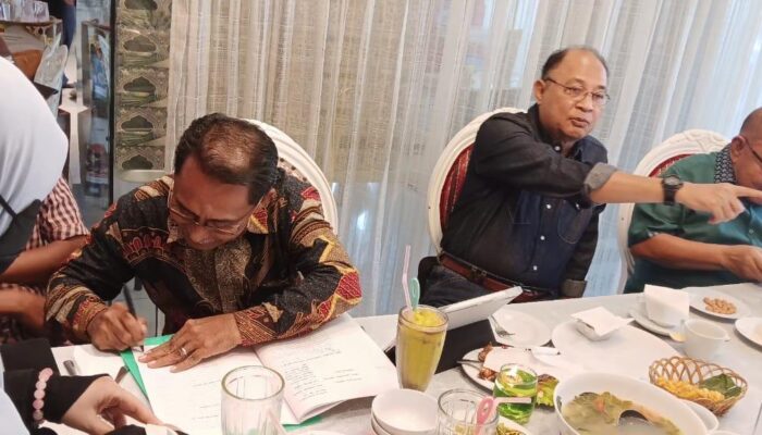 Kerukunan Keluarga Sula Kepulauan Resmi Teken Akta Notaris: Langkah Menuju Pengesahan Badan Hukum