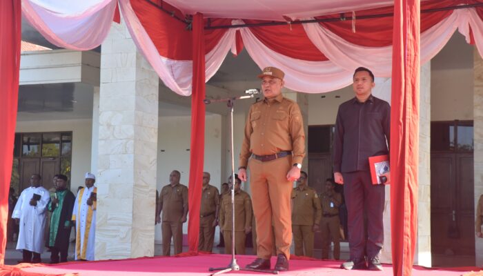 Bupati Buru Ikram Umasugi S.E Lantik 1.951 ASN PPPK Paruh Waktu